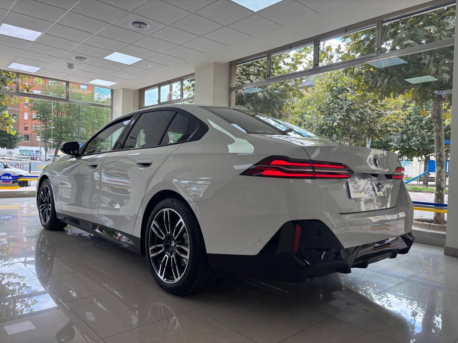 BMW 520dA G 60 PACK M   JUNIO 2026